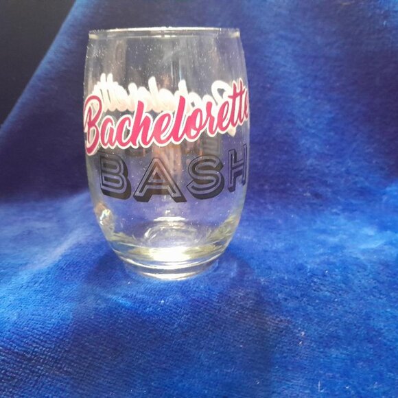 10 Bachelorette Bash Glasses - Picture 2 of 5